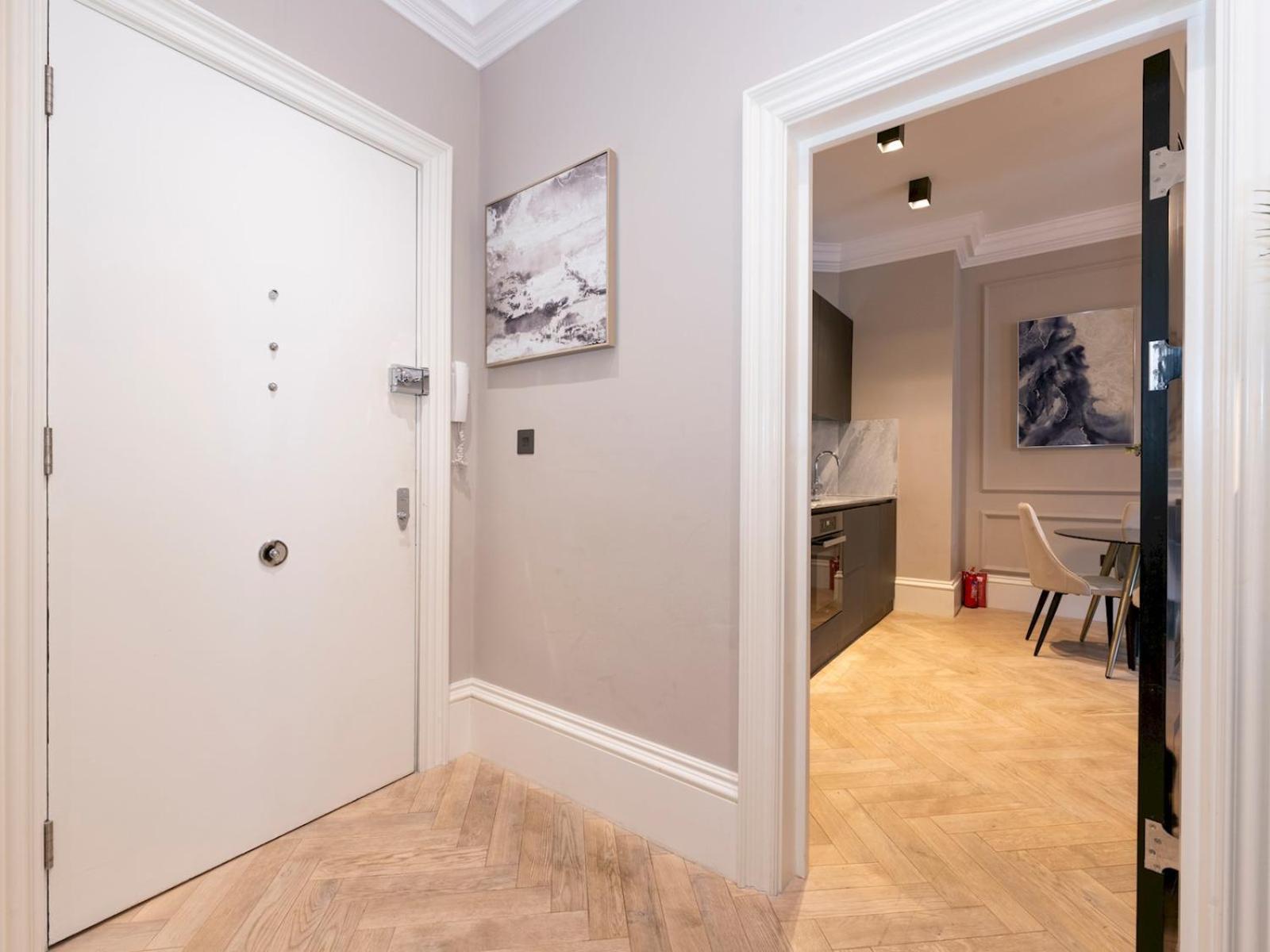 Appartamento Pass The Keys Luxurious 2-bedroom Flat In Hyde Park *