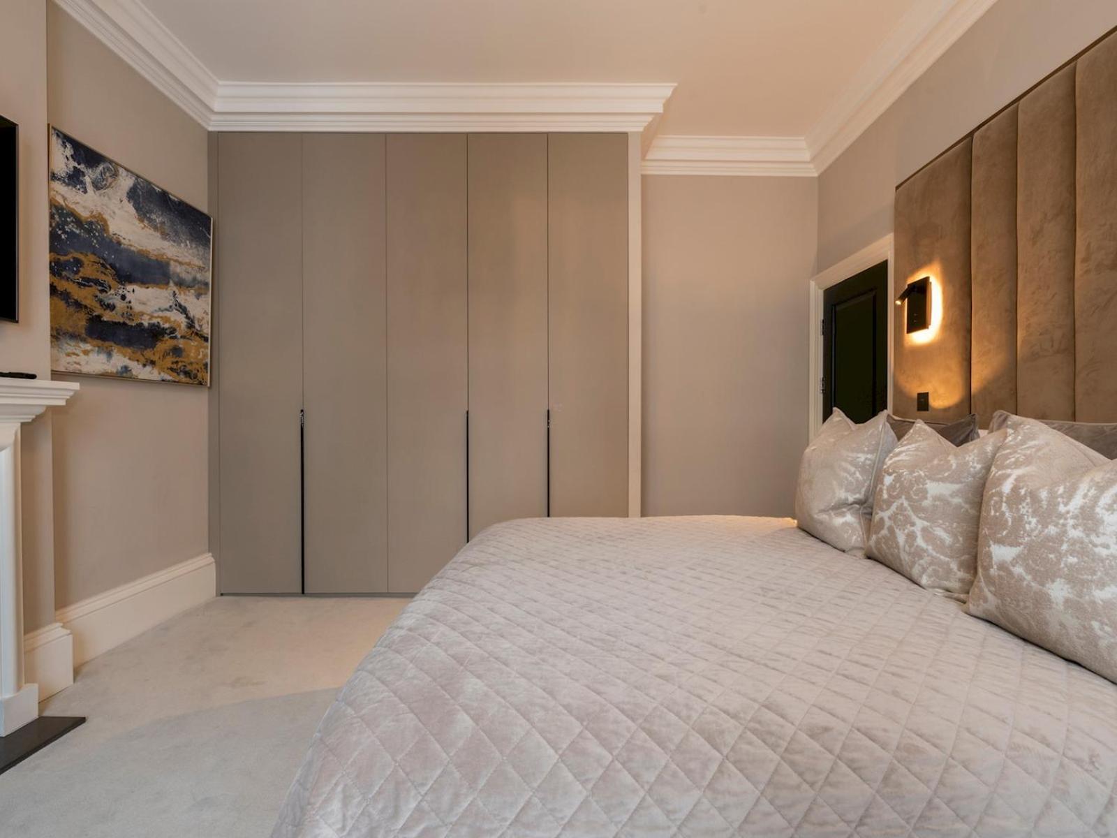 Pass The Keys Luxurious 2-bedroom Flat In Hyde Park * Londra