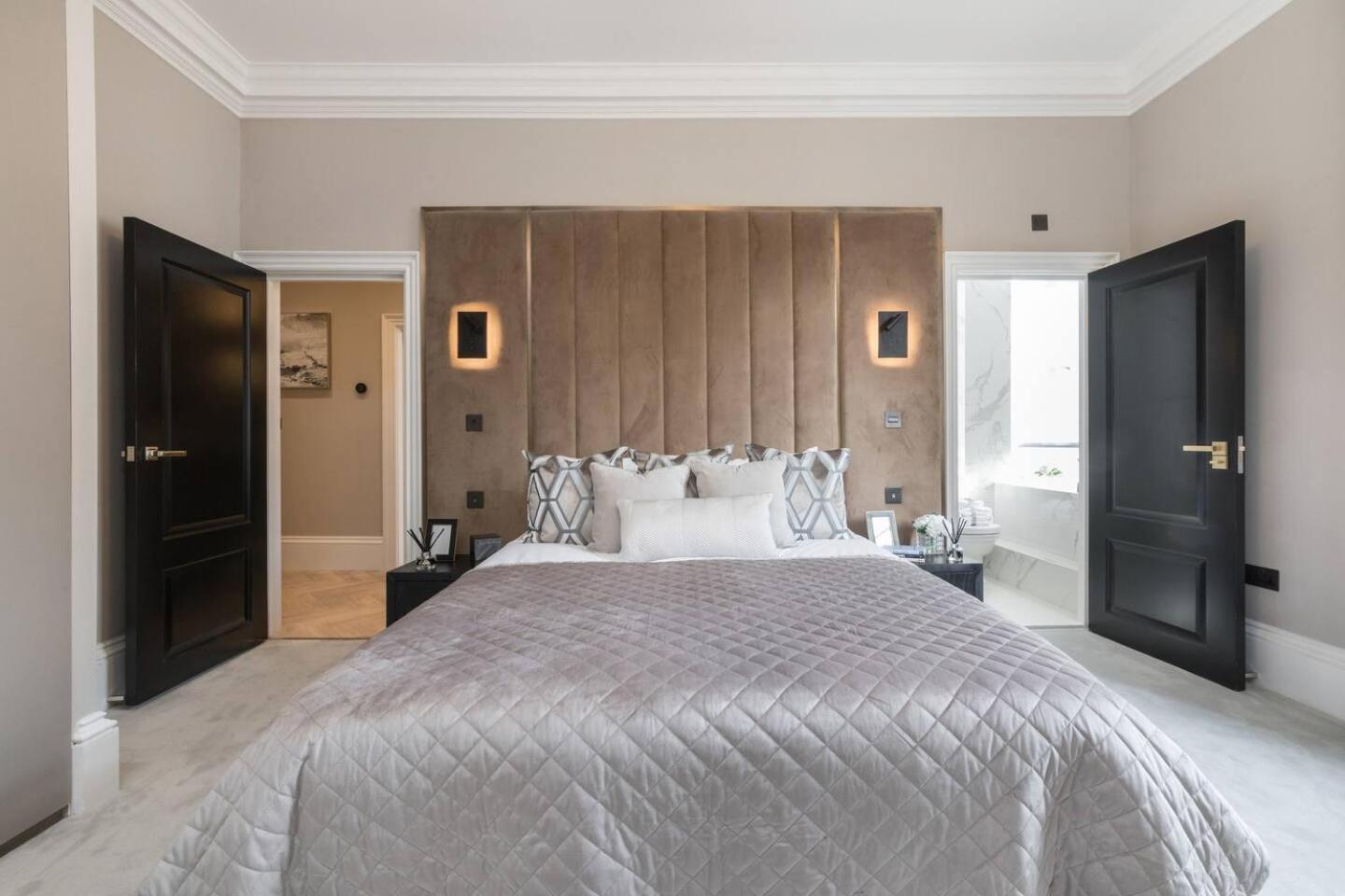 Pass The Keys Luxurious 2-bedroom Flat In Hyde Park Apartment *